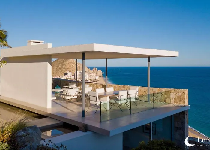 Pedregal Waterfront - Heated Pool & Views Villa *