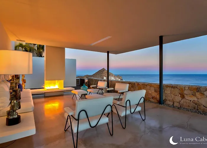Villa Pedregal Waterfront - Heated Pool & Views Cabo San Lucas